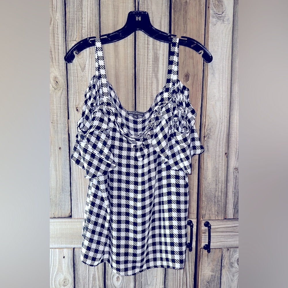 Old elements blouse checker.Cold shoulder.